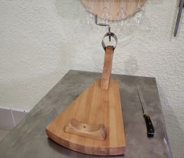 Хамонера с ножом
